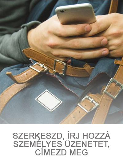 A képen egy mobiltelefonnal szöveges üzenetet írnak
